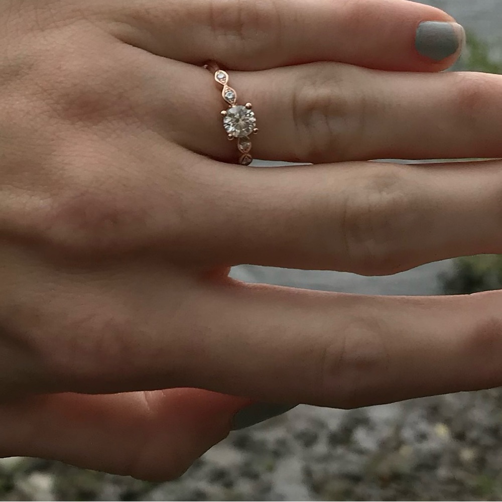G14K rosegold engagement ring